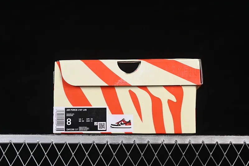 All categories Nk Air Force 1 Air Force series Nk Air Force 1 Low Air Force low-top Nike Air Force 1'07 Low red, black and gold Air Force 1 low-top casual sneakers QW5288-117